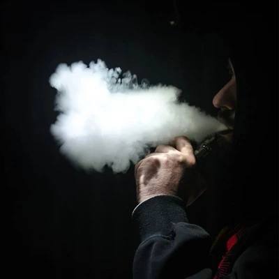Vilka är de långsiktiga effekterna av e-cigaretter?